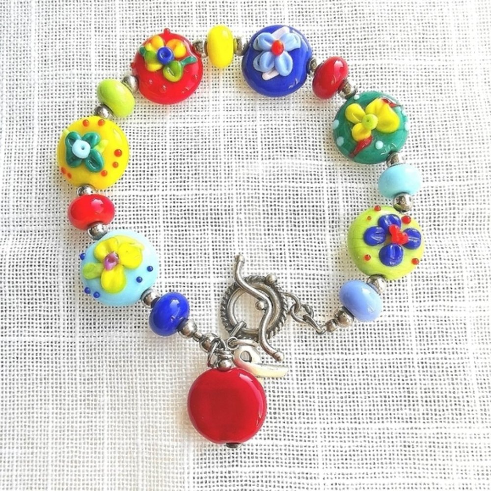 Canadian lampwork glass bead sterling silver toggle bracelet